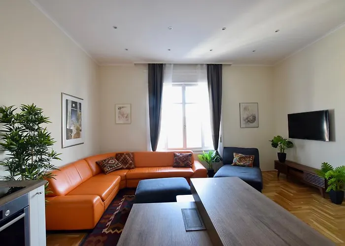 Luxury By Hi5 - Kiraly Street *