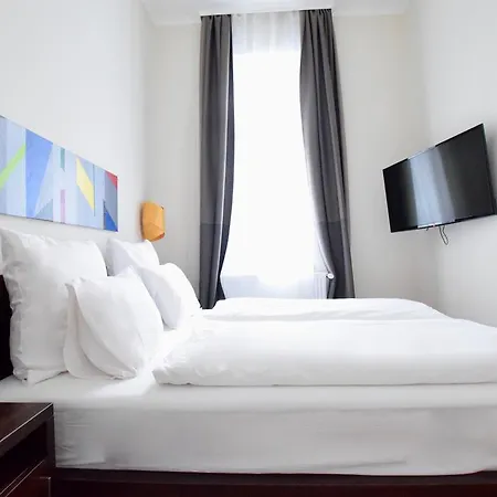 Luxury By Hi5 - Kiraly Street Apartment Budapest