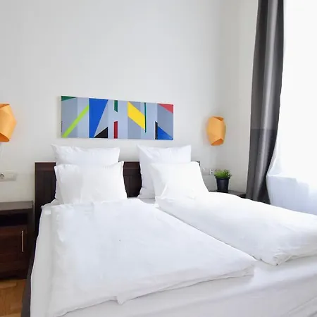 Apartment Luxury By Hi5 - Kiraly Street Budapest