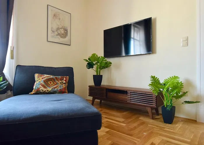 Luxury By Hi5 - Kiraly Street * Budapest