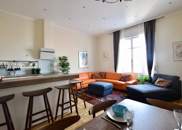 Luxury By Hi5 - Kiraly Street * Budapest