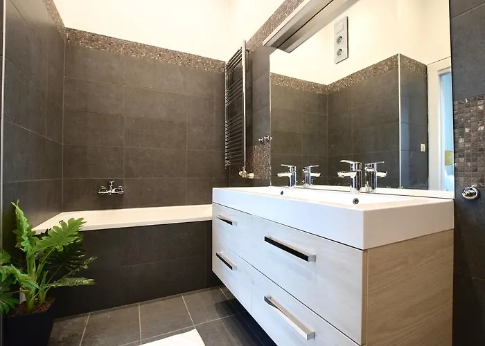 Luxury By Hi5 - Kiraly Street *